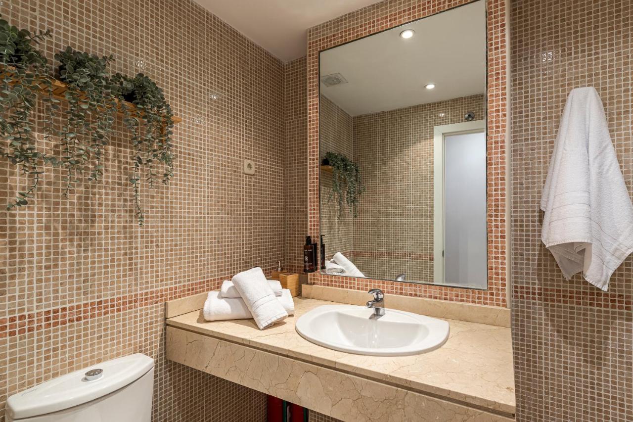 Bnbholder II Santiago Bernabeu Apartment Мадрид Екстериор снимка